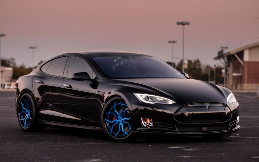 Tasla Model S by EVS Motors on Vossen Wheels (HC-3) '2018